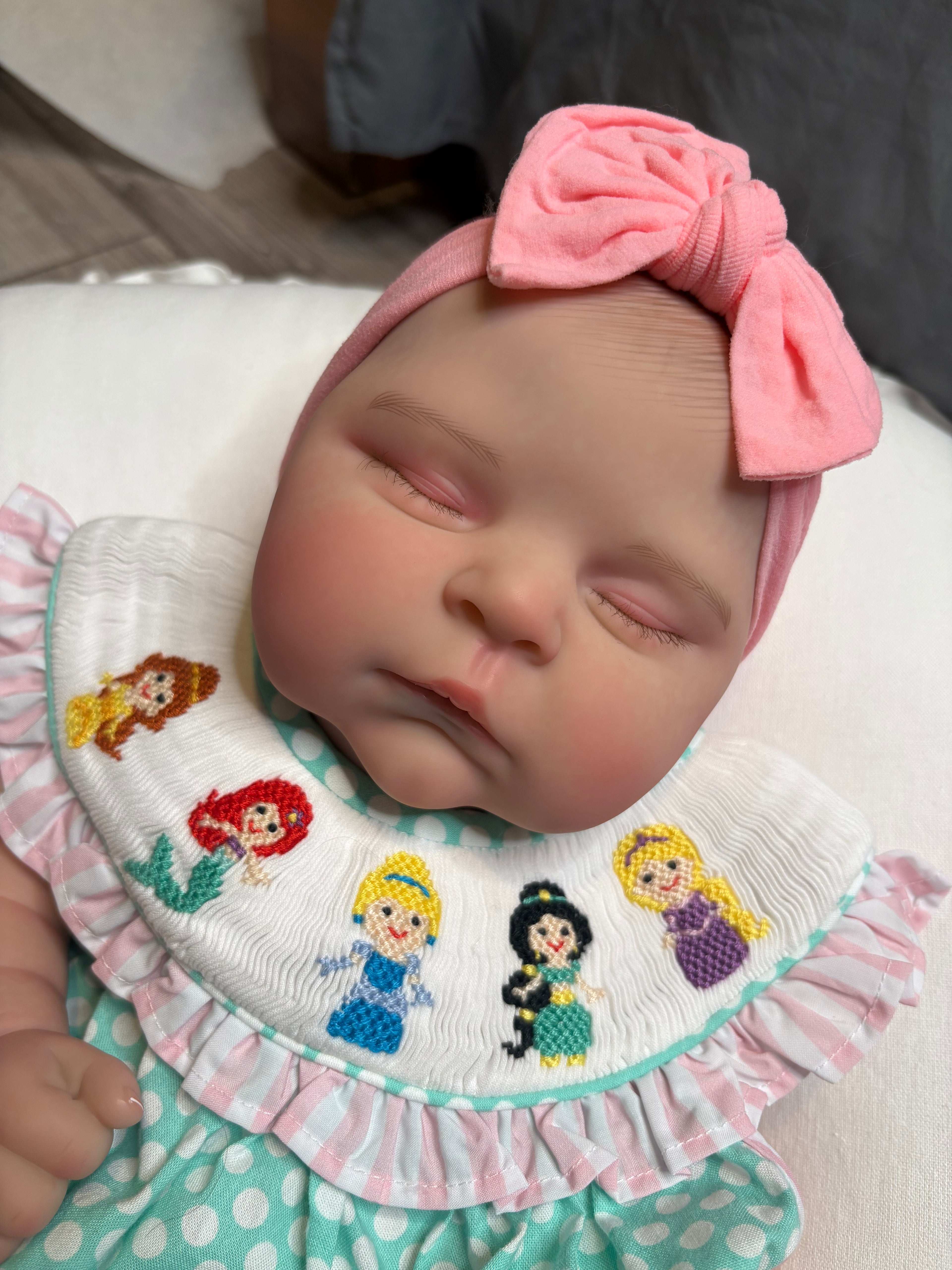 Manufactured VINYL Ellie